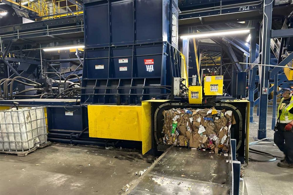 Harris American Co. Lid Baler With Bale Tie